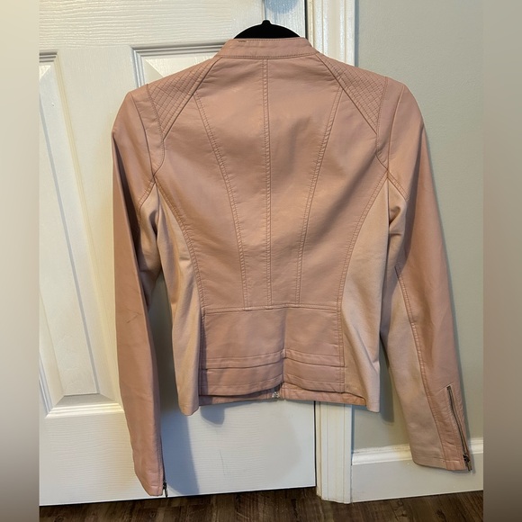 Women’s jacket - Picture 2 of 2